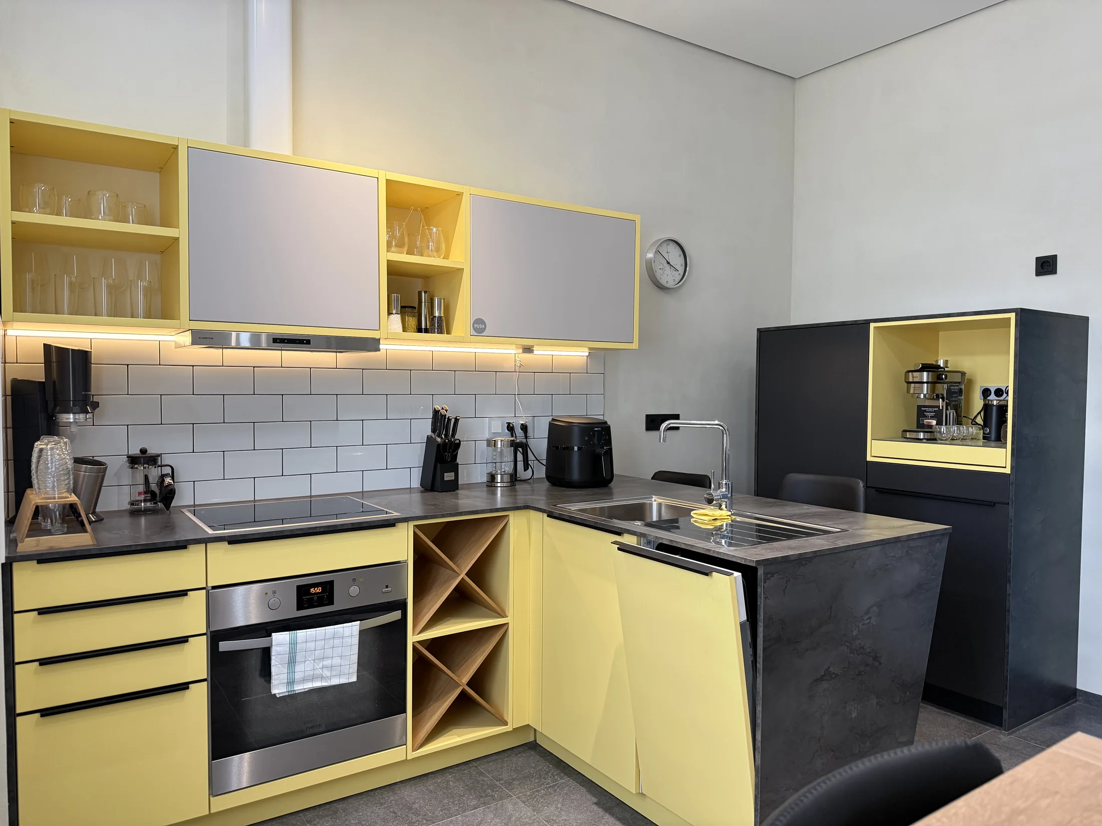 Gelbe Küche der Yellow Suite